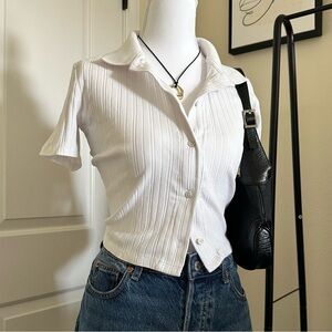 SOLD ‼️Zara White Ribbed Button-Up Shirt